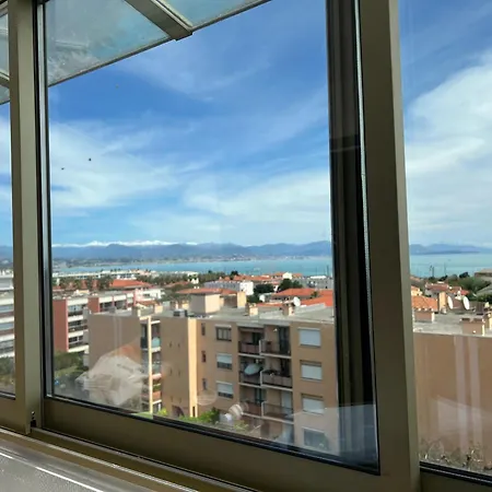 Appartamento A Sea-view T2 For 2 People
