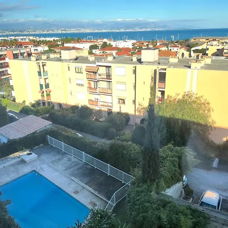 A Sea-View T2 For 2 People Apartament Antibes